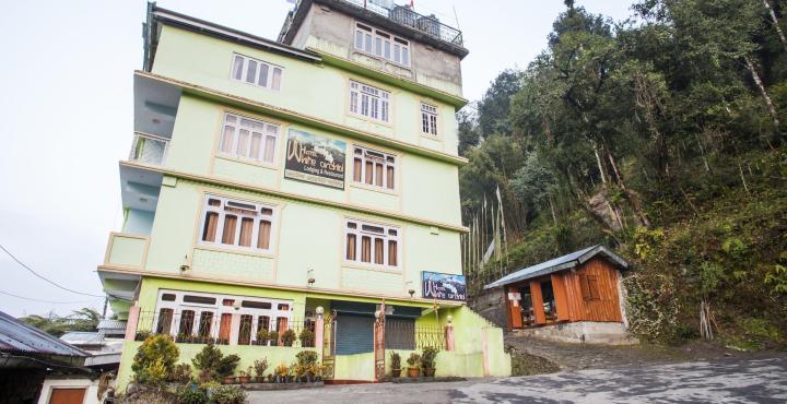 White Orchid Hotel Pelling